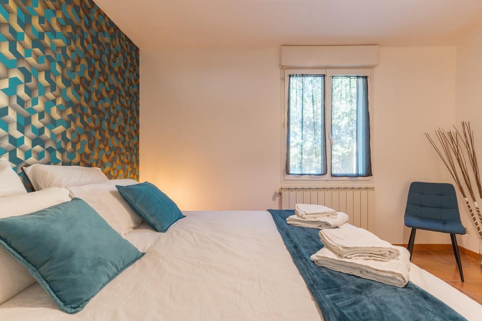 Living room, Bedroom