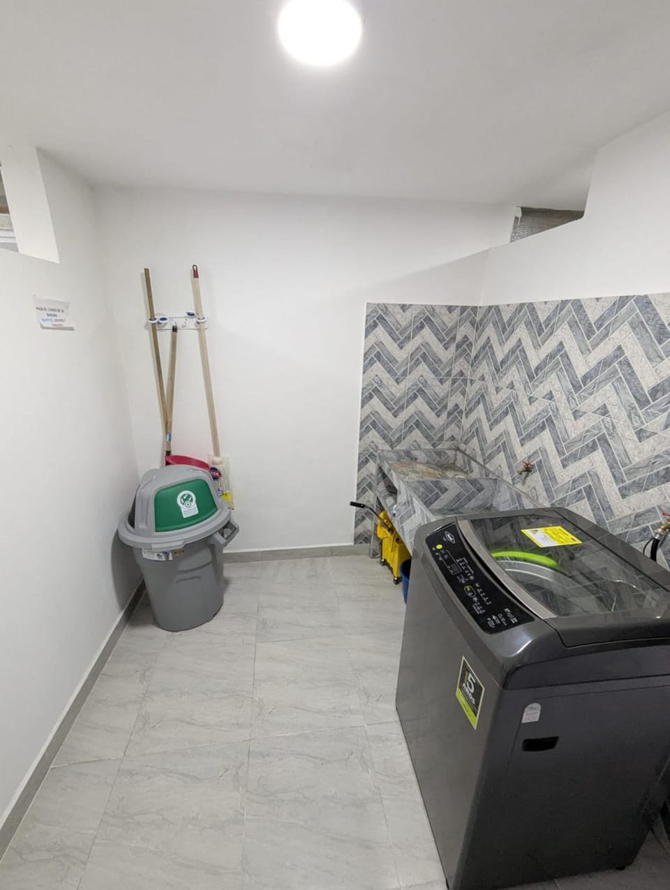 laundry, washing machine