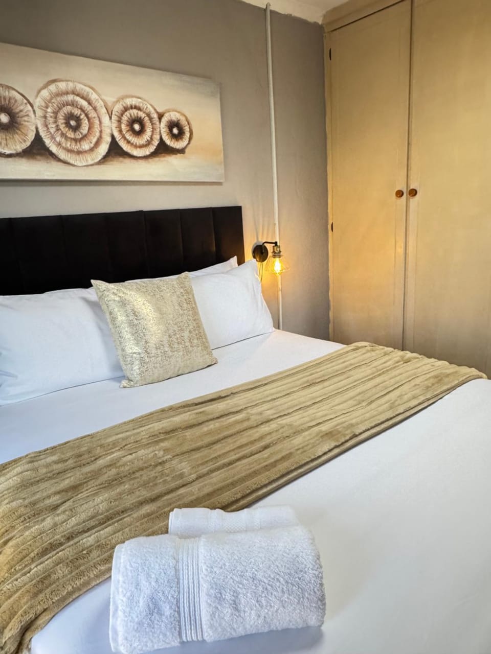 Bed, Bedroom