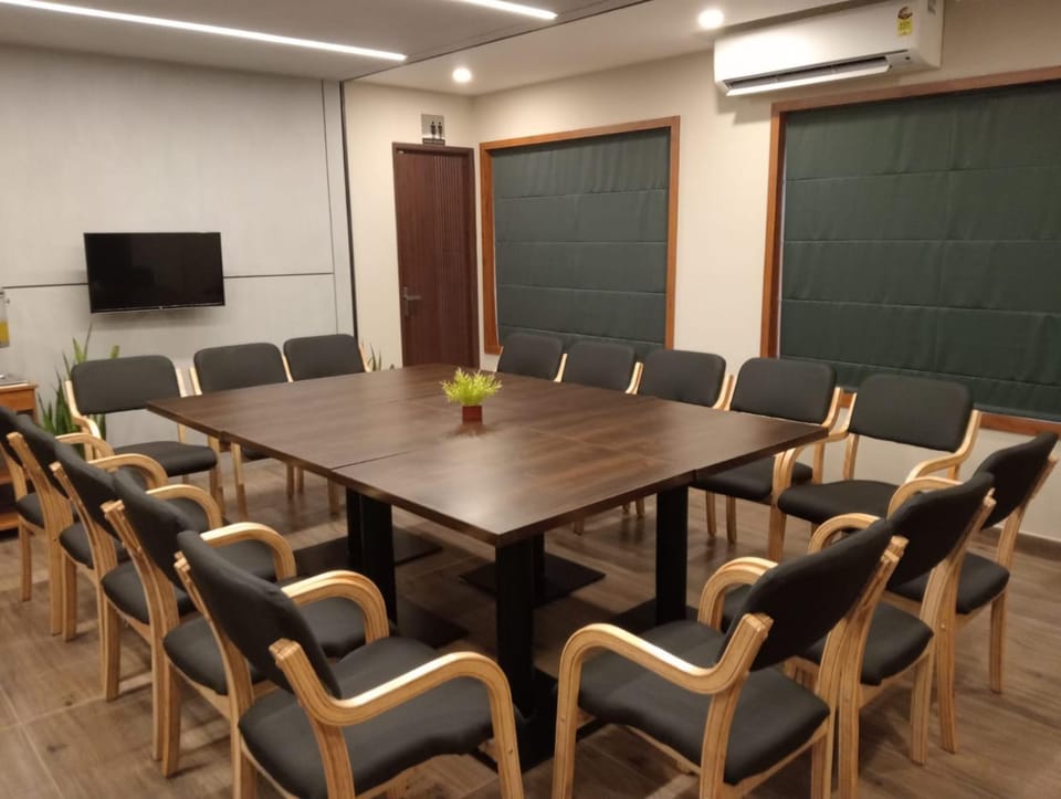 Meeting/conference room
