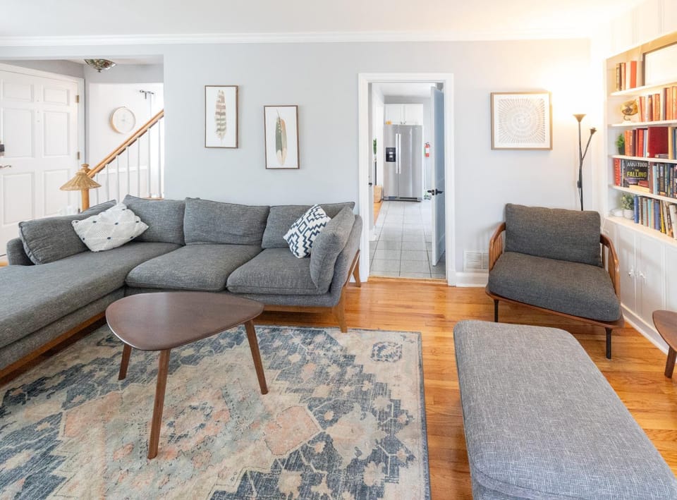 Homely House in Towson