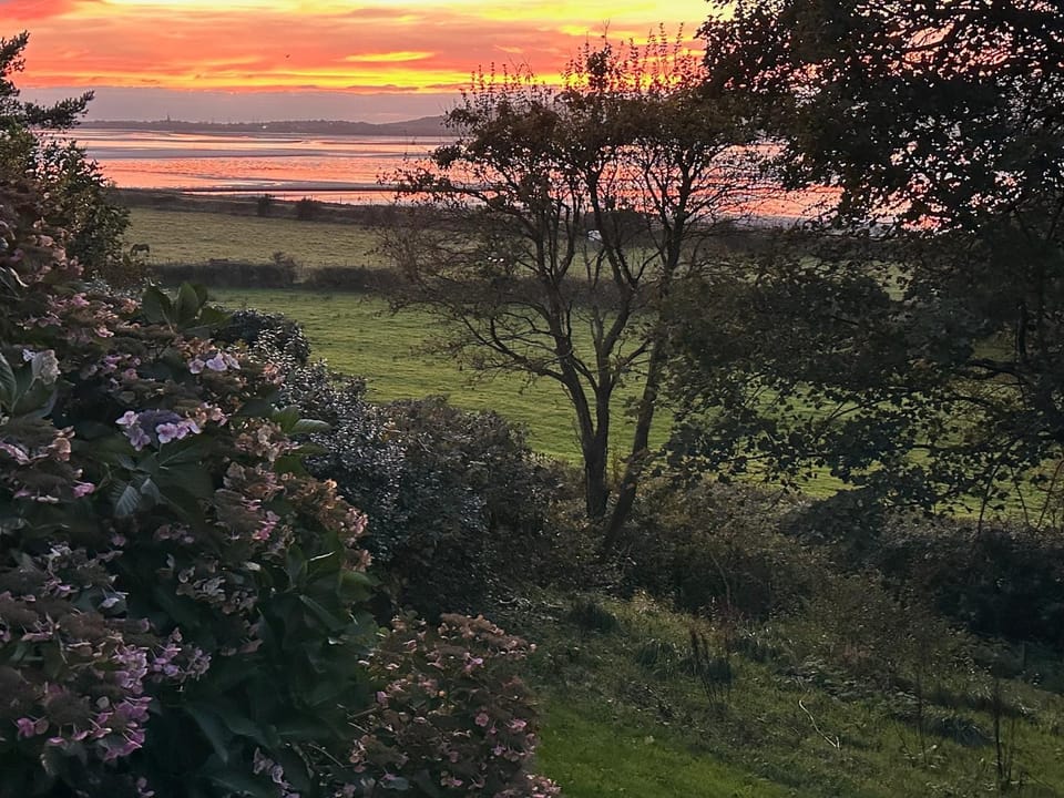 Nearby landmark, Day, Natural landscape, Garden, Garden view, Sea view, Sunset