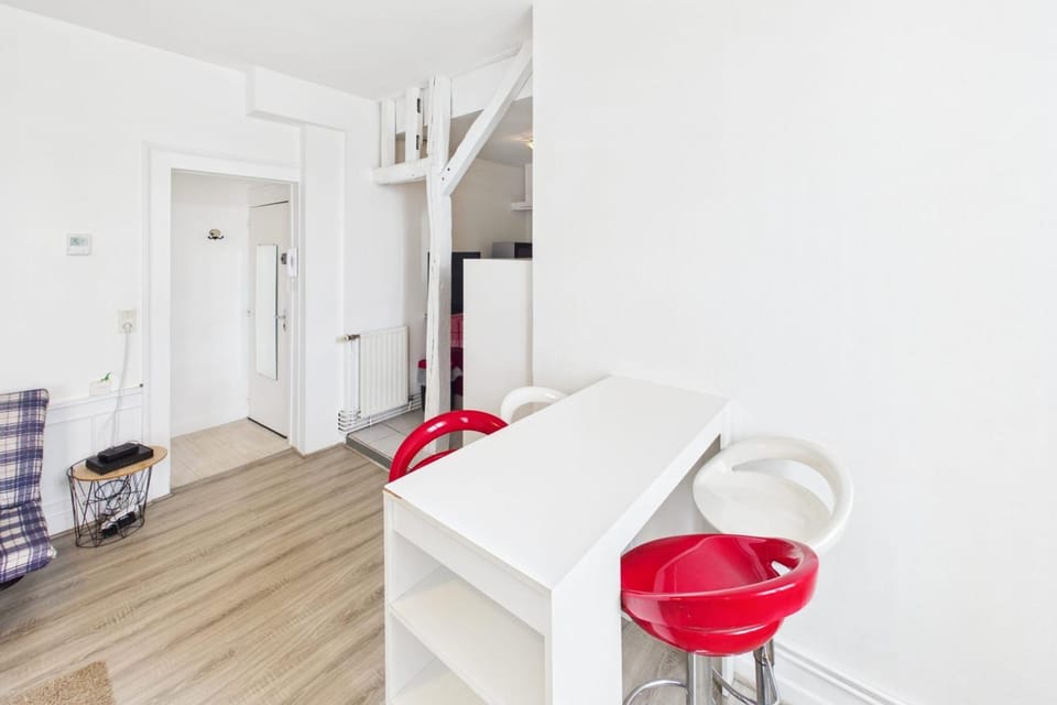 L'Hirondelle Cocon élégant au bord de l'eau Apartment in Troyes