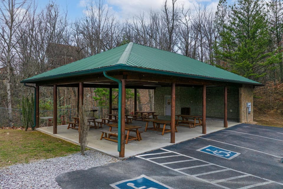 The Big View by American Patriot Getaways House in Sevier County