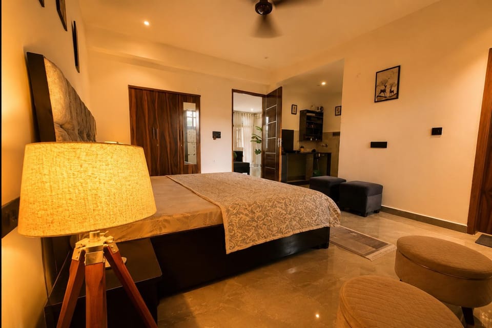 Bed, Living room, Photo of the whole room, Bedroom