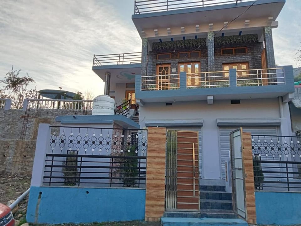Enjoy Nature at Yamuna Valley Stay Apartment in Uttarakhand