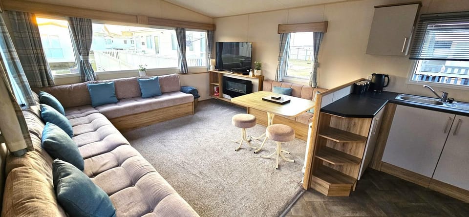 Abi Summer Breeze - West Sands Campground/ 
RV Resort in Selsey