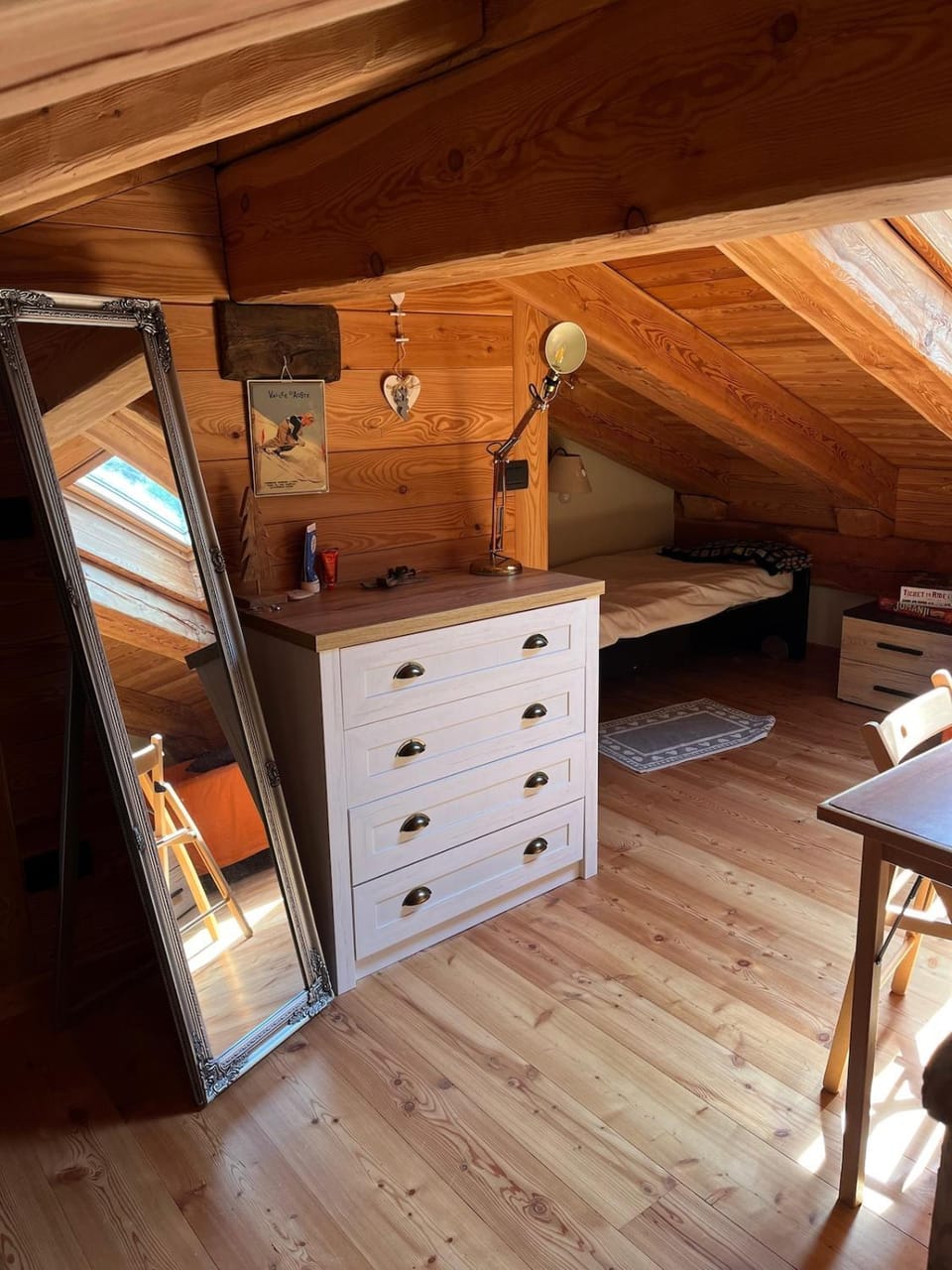 Photo of the whole room