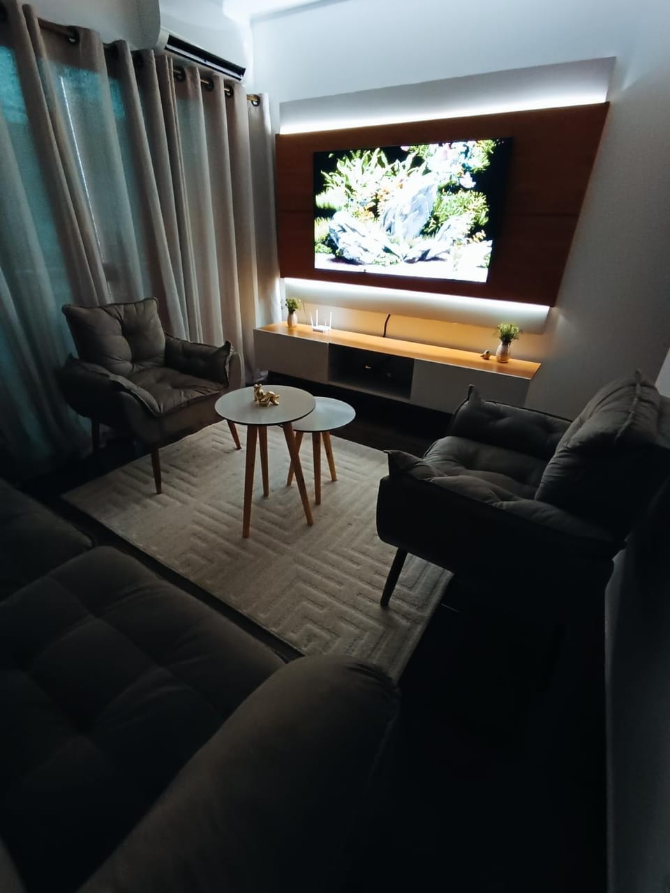 TV and multimedia, Living room, Seating area