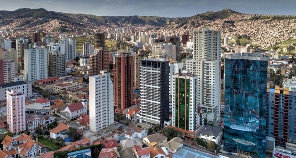 Tu hogar en Sopocachi centro, amplio departamento Apartment in La Paz