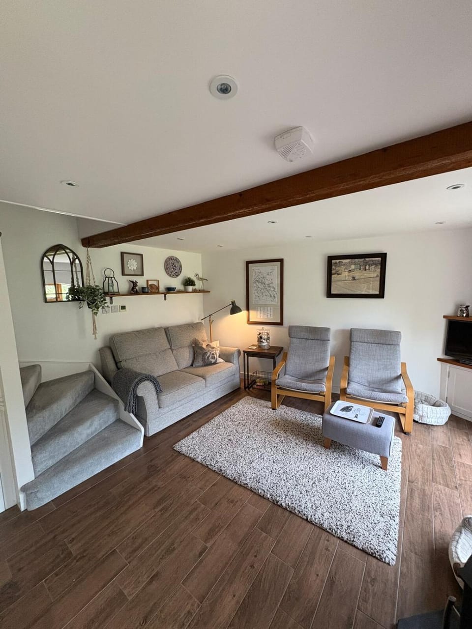 Living room, Seating area