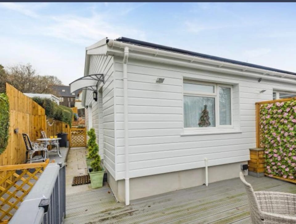 Pinecroft Apartment in Amroth