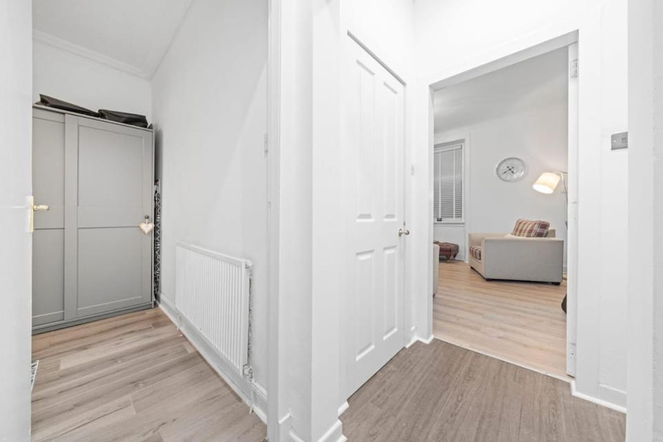 Couples or Golfers Near to Beach Apartment in Troon