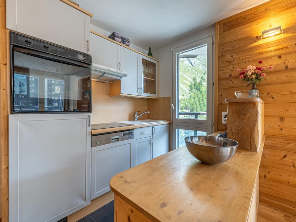 Appartement spacieux au pied des pistes, animaux admis, WiFi inclus - FR-1-694-433 Apartment in Val dIsere