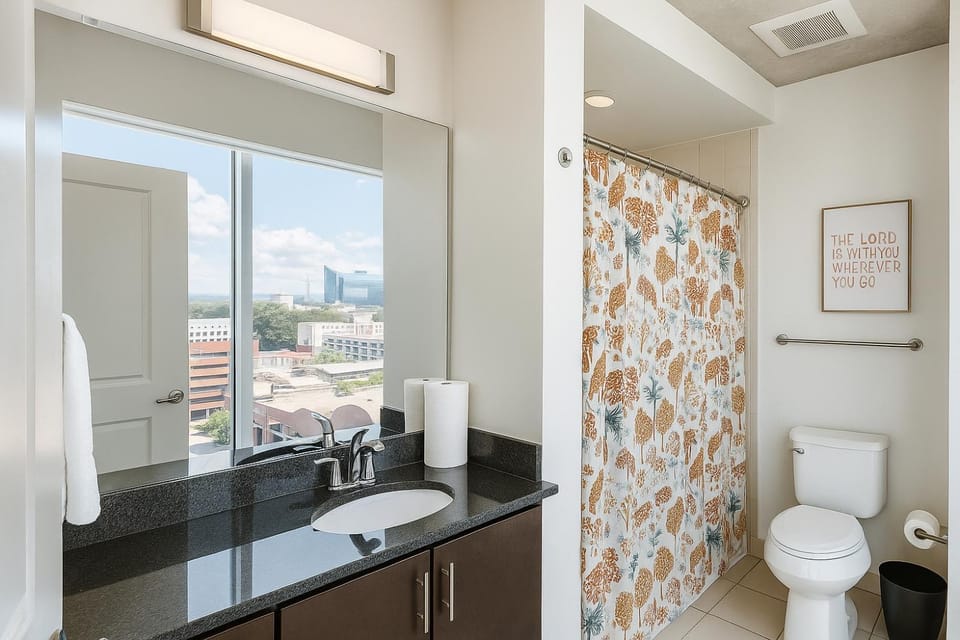Condo in downtown oak city highrise Apartment in Raleigh