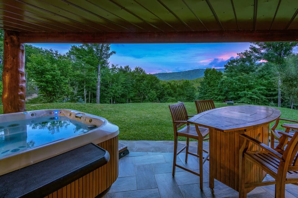 Copperleaf at Eagles Nest House in Beech Mountain