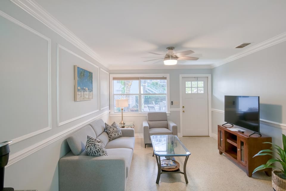 Coconut Grove Singer Island - Unit 4 Apartment in Riviera Beach