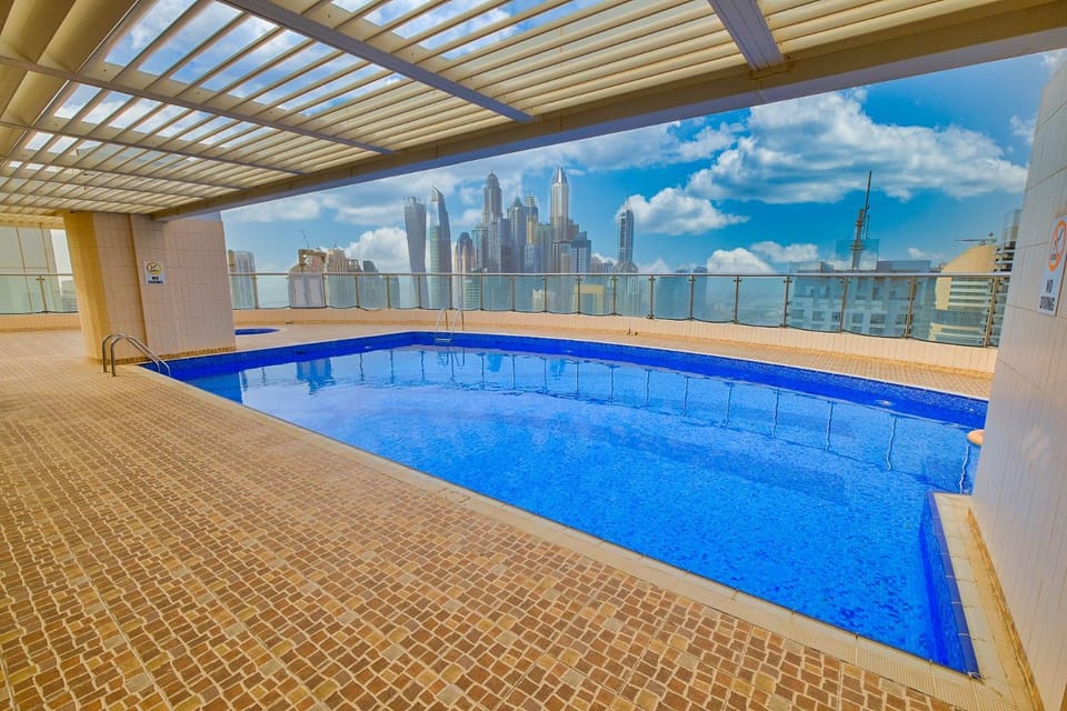 Swimming pool, Swimming pool