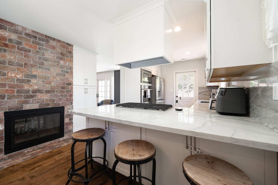 10 min to Beach Central Villa House in La Jolla