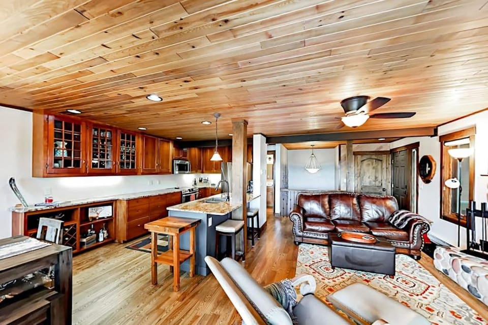 Sunrise Chalet Apartment in Steamboat Springs