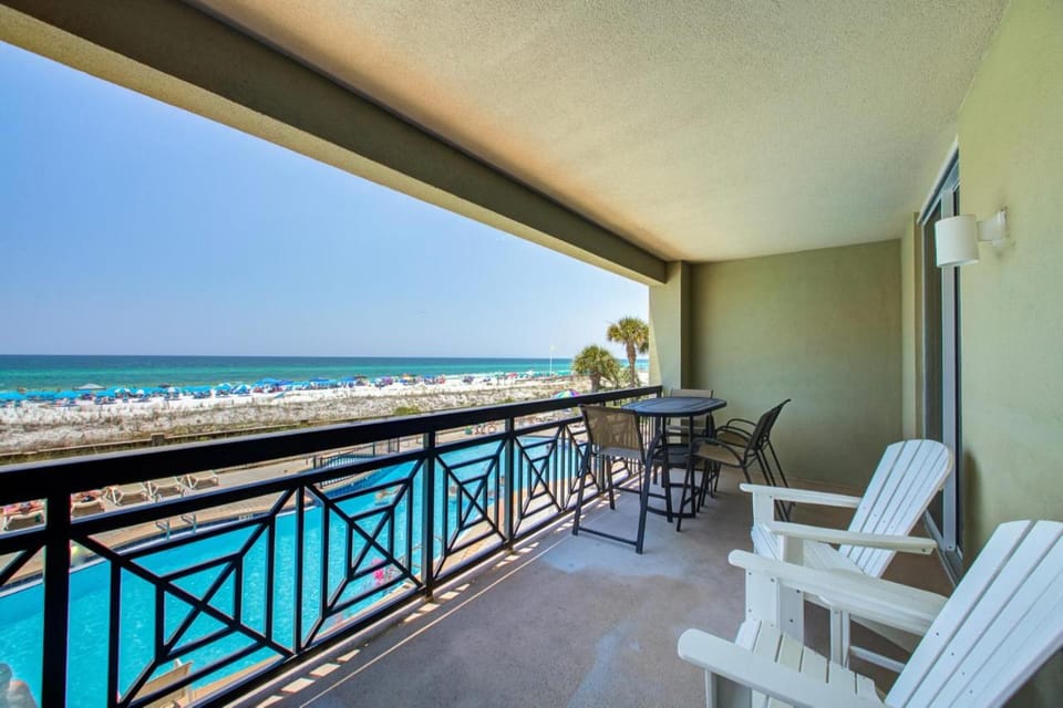 Azure 212 - Oceanfront Luxury Beach Condo Apartment in Okaloosa Island