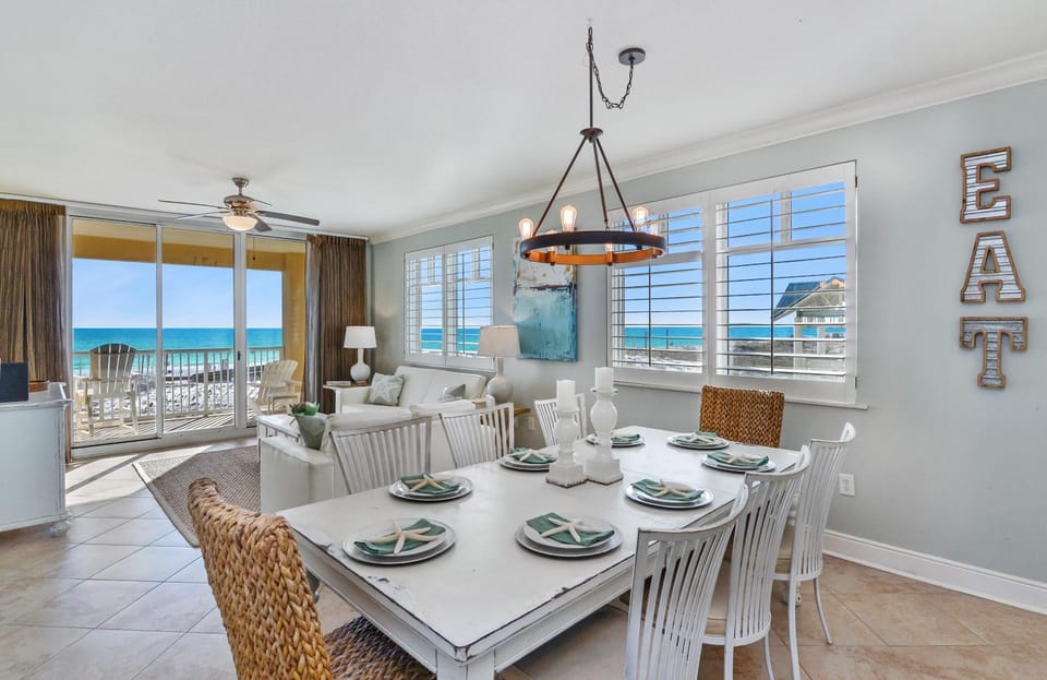 Azure 218 - Massive Beachfront Corner Unit Condo Apartment in Okaloosa Island