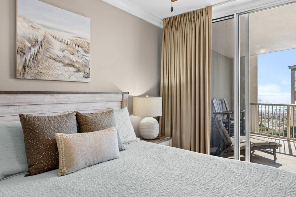 Azure 421 - Ocean Views & Free Beach Service Apartment in Okaloosa Island