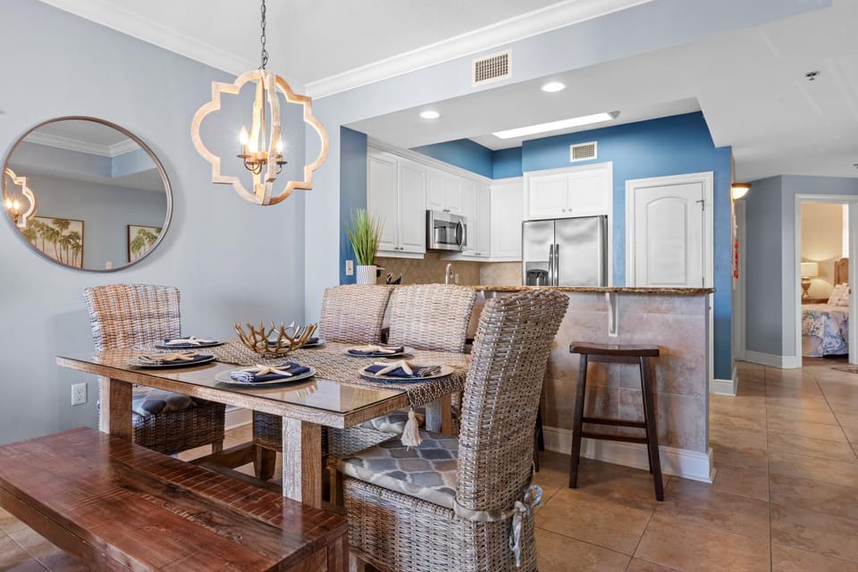 Azure 422 - Ocean View with 2 Free Beach Service Sets! Apartment in Okaloosa Island