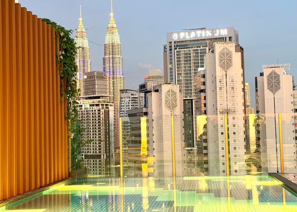 City view, Pool view, Swimming pool