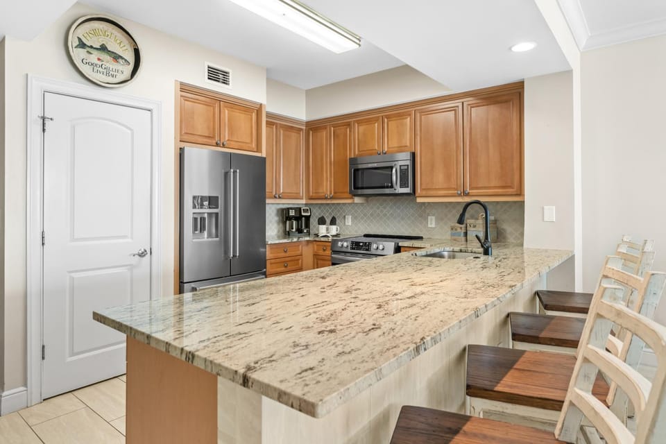 Azure 501 - Beachfront Luxury & Stunning Ocean Views! Apartment in Okaloosa Island