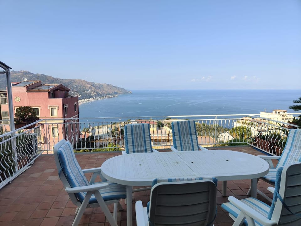 Day, Natural landscape, View (from property/room), Balcony/Terrace, Sea view