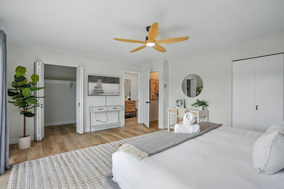 Solana Beach Gem - AC and Beach Access House in Solana Beach