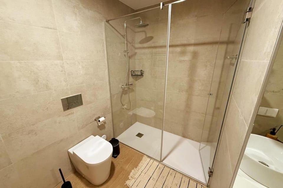 Shower, Toilet, Bathroom