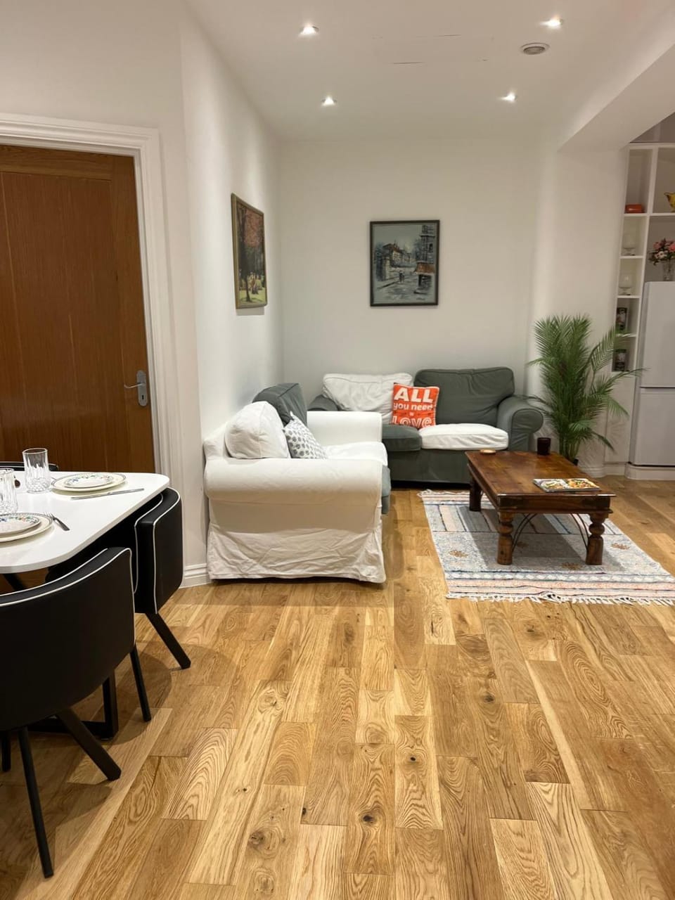New Two Bedroom Suite - With Terrace, Lower Ground Apartment in City of Westminster