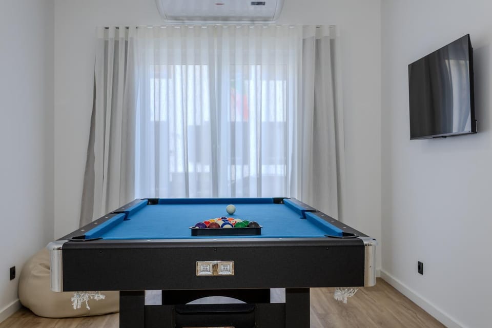 Billiard, Game Room, TV and multimedia, Evening entertainment