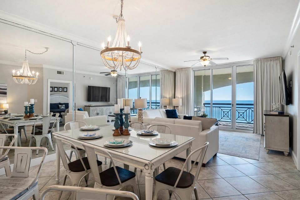 Azure 615 - Oceanfront Condo & Spectacular Penthouse Views! Apartment in Okaloosa Island