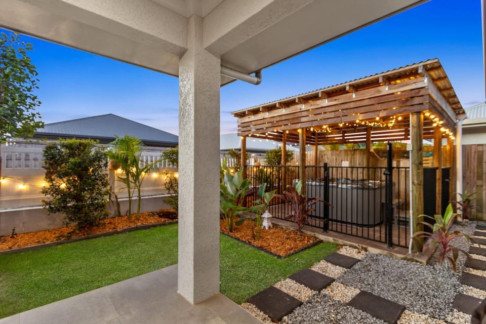 Patio, Garden, Garden view