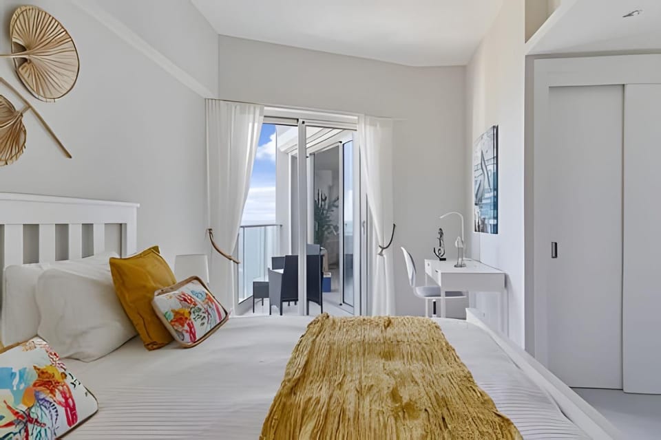 Bed, Sea view