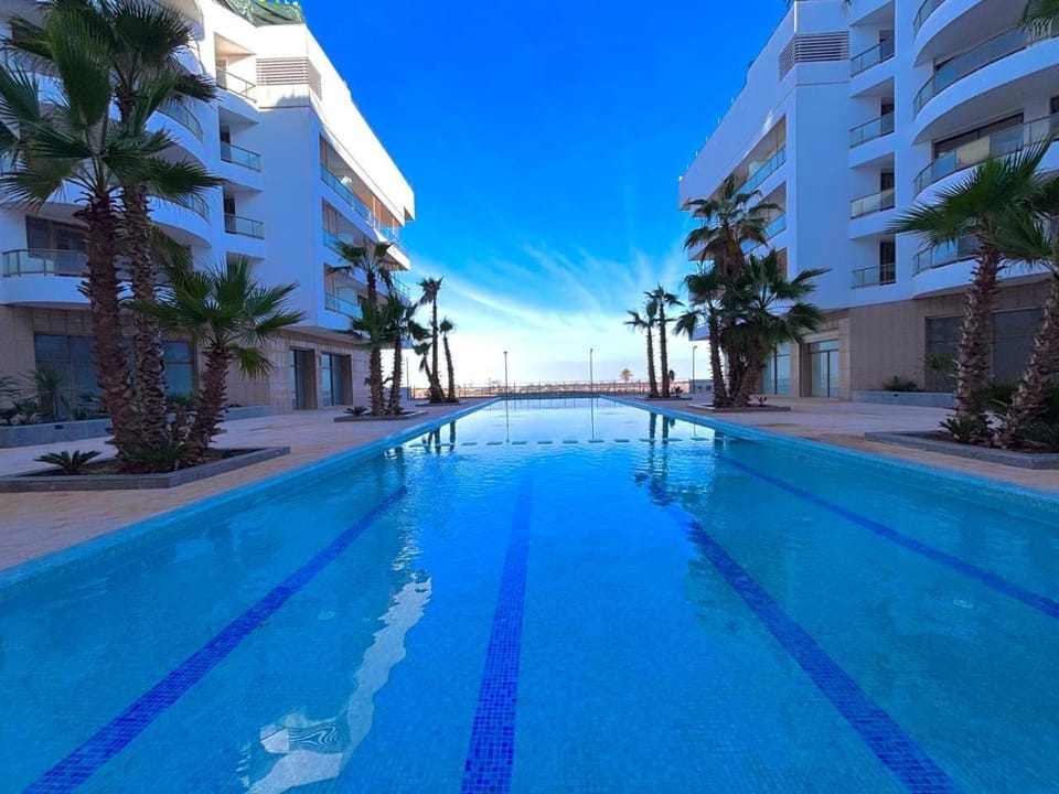 Day, Pool view, Swimming pool, sunbed