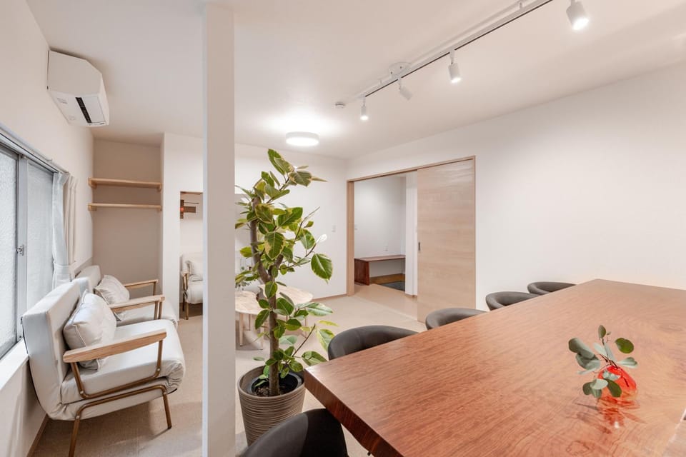 Living room, Dining area, air conditioner
