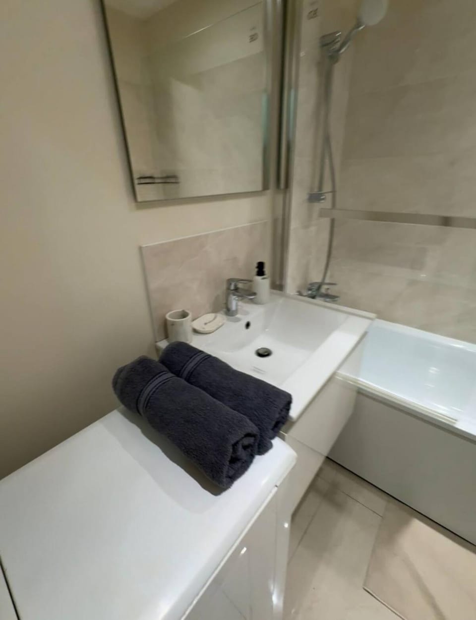 Charmant studio proche de château de Versailles Apartment in Versailles