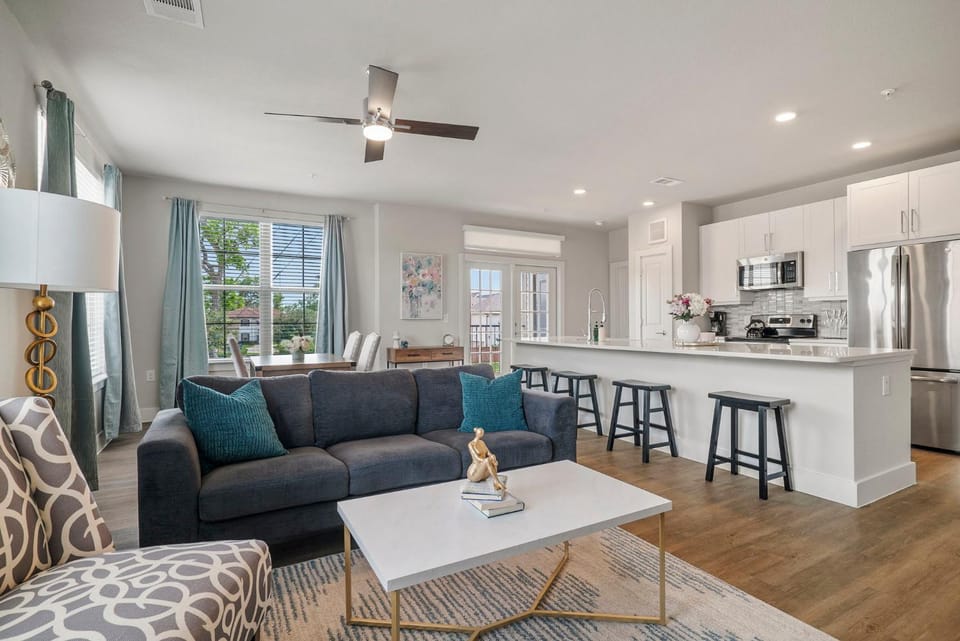 Serene Sienna 2 bed 2 bath Apt near Ft Bend tollway Apartment in Missouri City