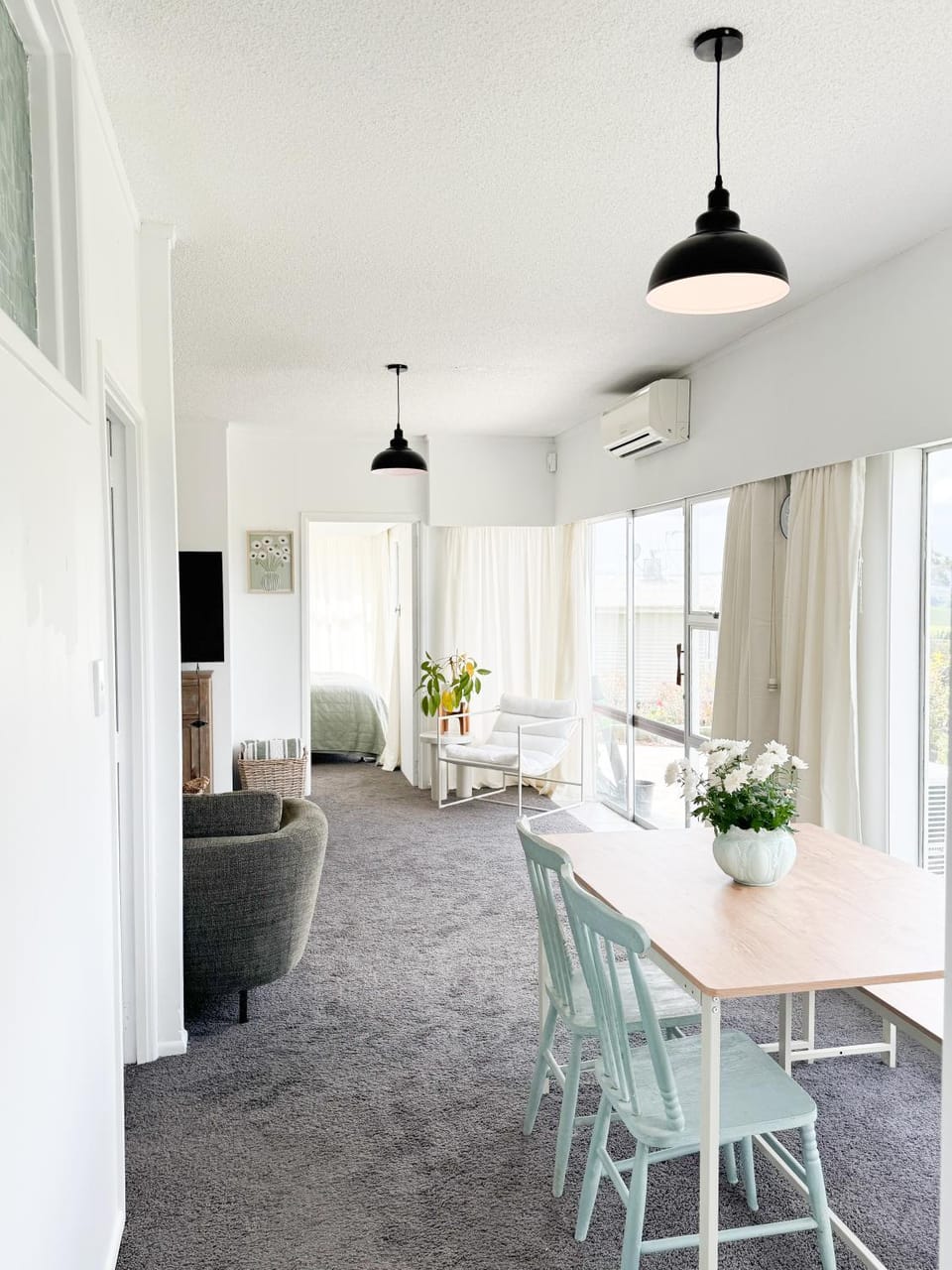 Living room, Dining area