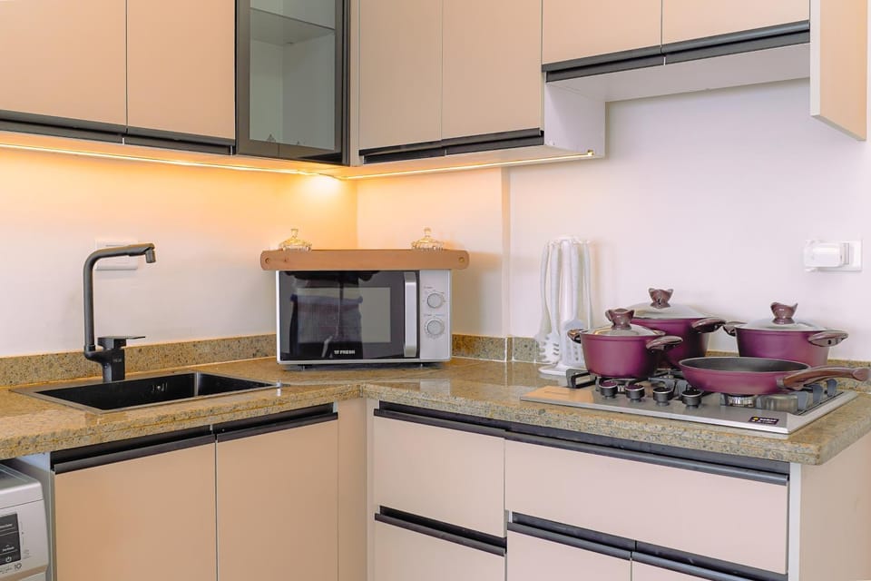 Coffee/tea facilities, Kitchen or kitchenette, dishwasher, minibar, oven, pet friendly, stove, toaster