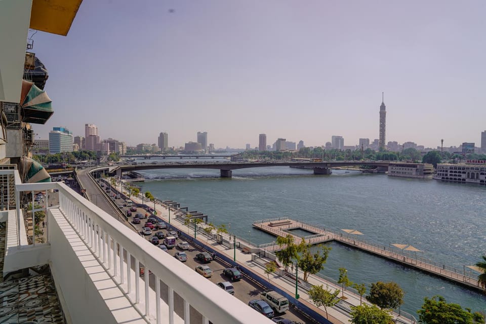 Day, Neighbourhood, Natural landscape, View (from property/room), Balcony/Terrace, City view, Lake view, River view, Sea view, Parking