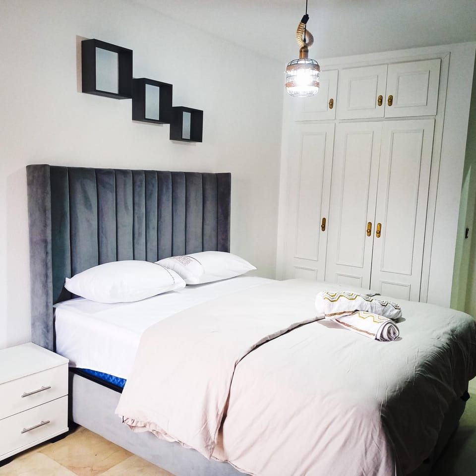Bed, Photo of the whole room, Bedroom, wardrobe