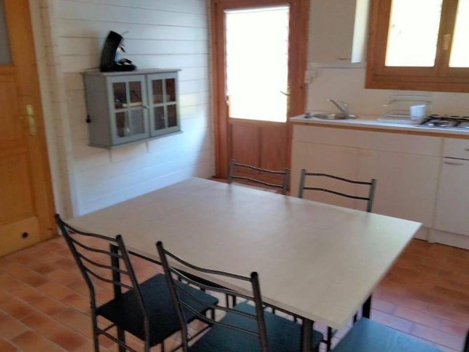 Chalet 63m² pour 5 personnes avec terrasse - API-1-52-295 Campground/ 
RV Resort in Nouvelle-Aquitaine