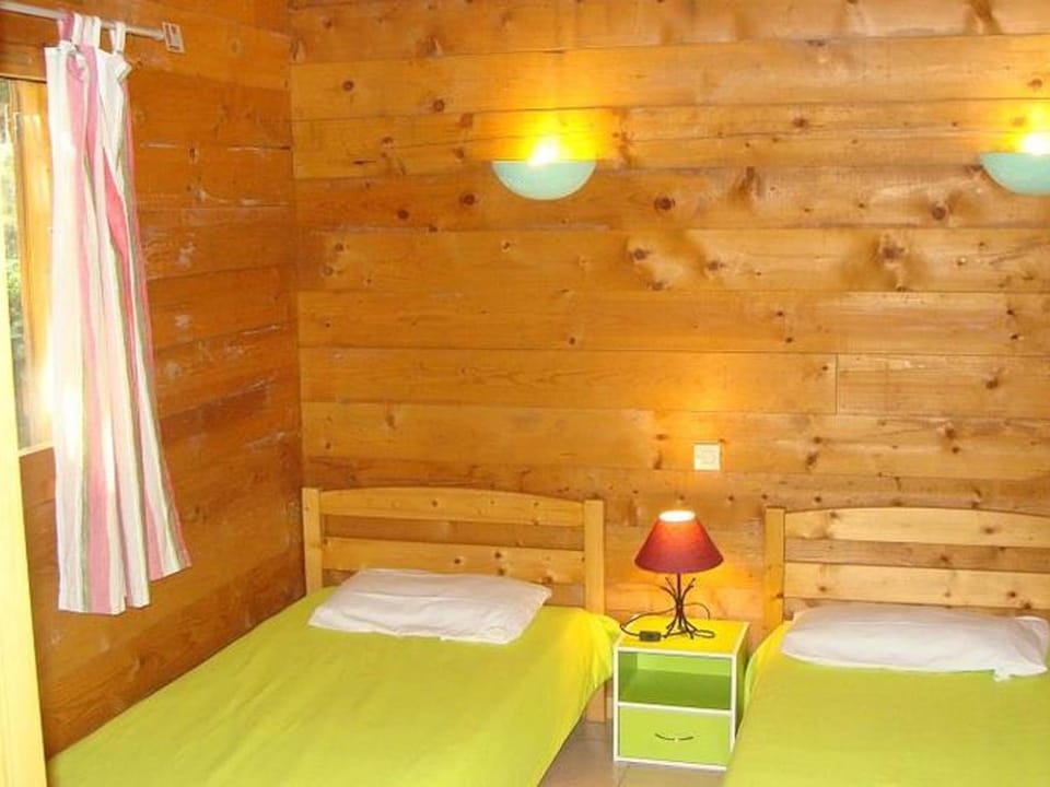 Chalet 52m² avec terrasse à Sauveterre-de-Rouergue - API-1-52-366 Campground/ 
RV Resort in Occitanie