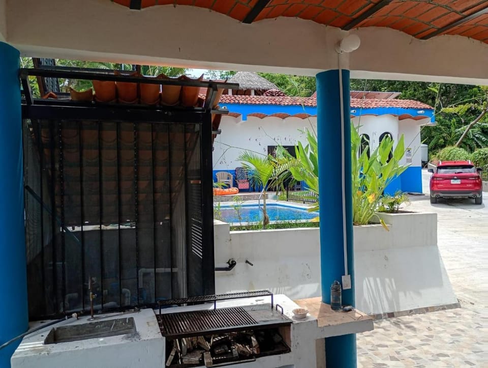 BBQ facilities, BBQ facilities, Swimming pool, sunbed
