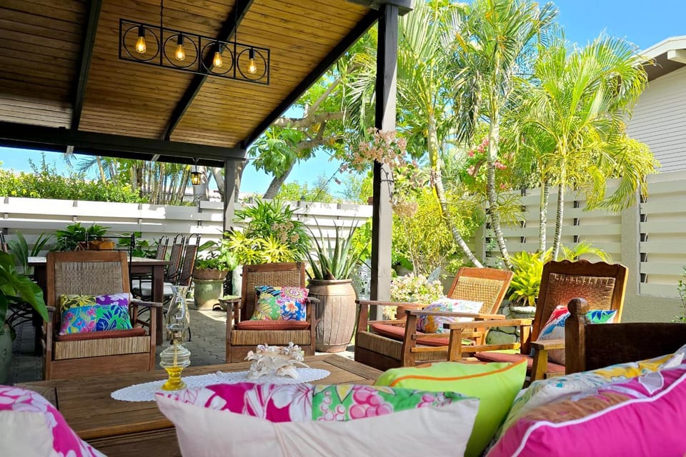 Patio, Seating area